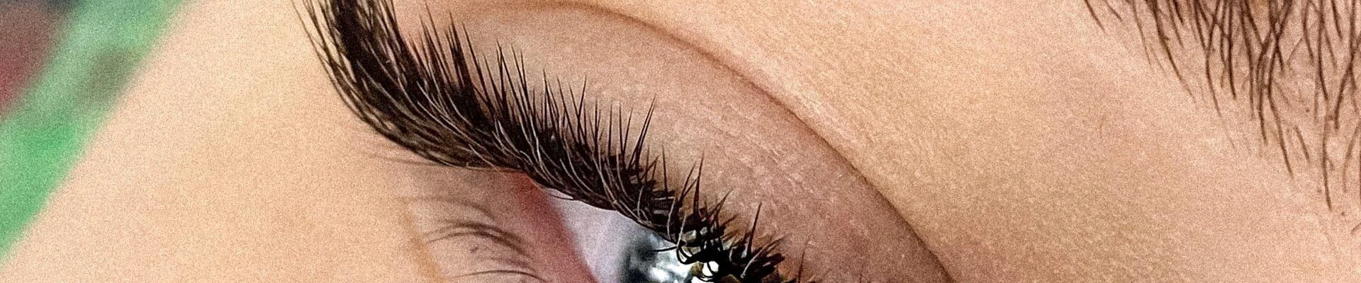 Orel_lashes