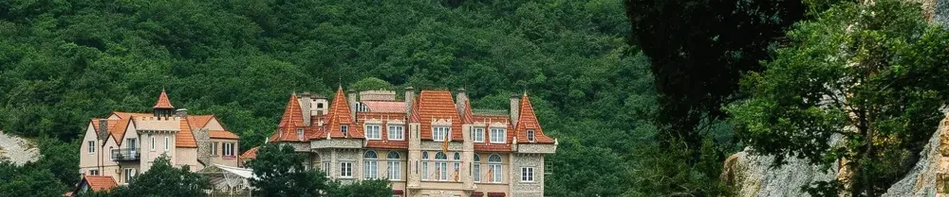 Крылья-Абрау, банкетно-гостиничный комплекс