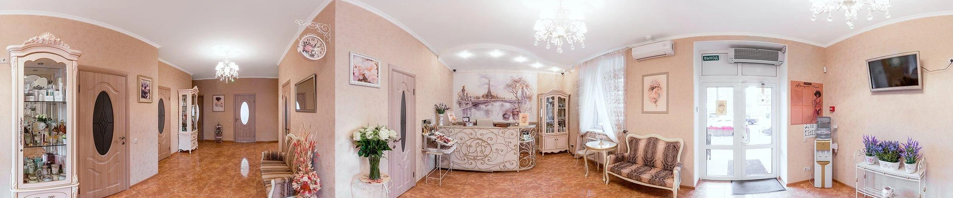 Французский дворик в Реутове Московская область, Реутов, улица Октября, 24, 1 этаж