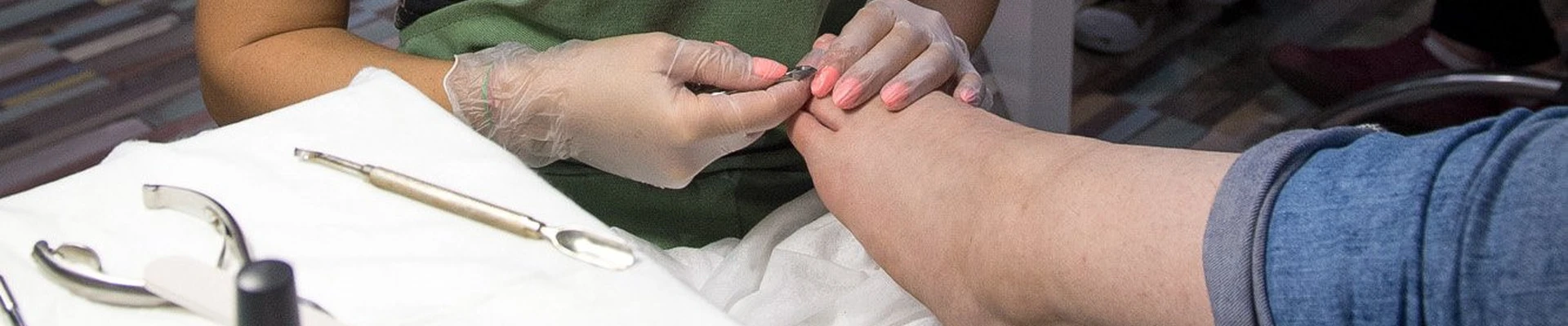 Nail party club