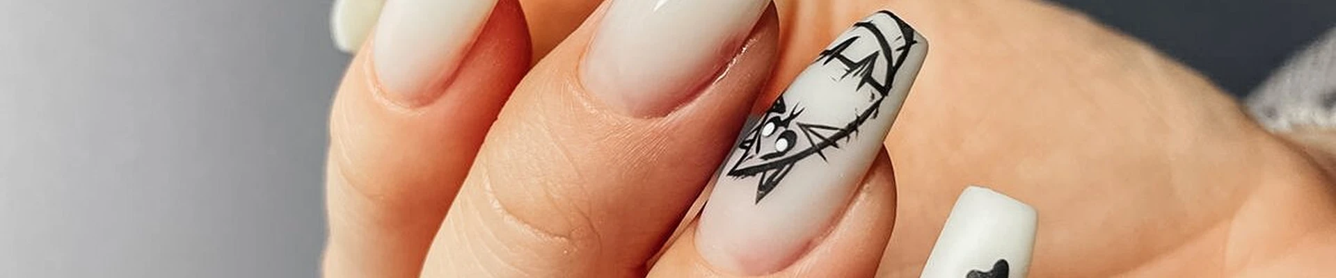 Feniks nail
