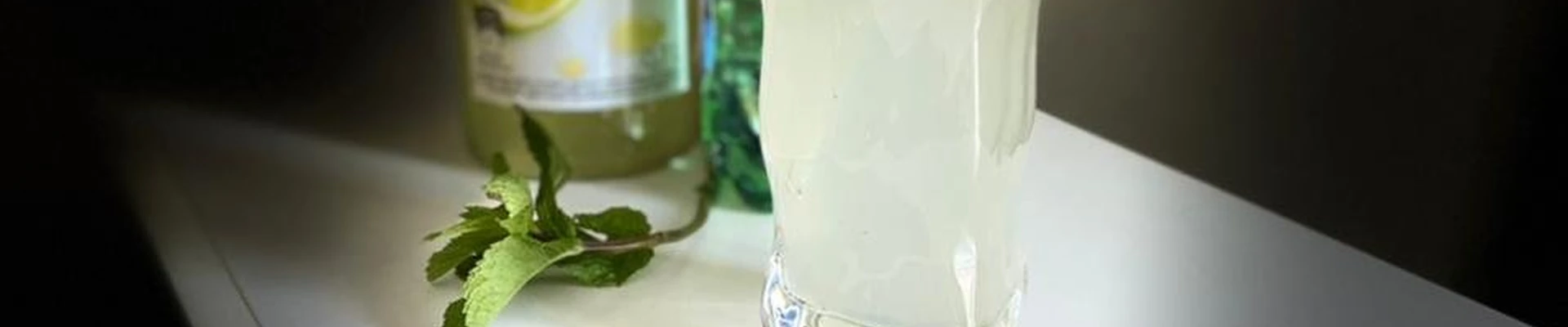 Status в Стерлитамаке Россия, Башкортостан, Стерлитамак, 453100, улица Строителей, 24