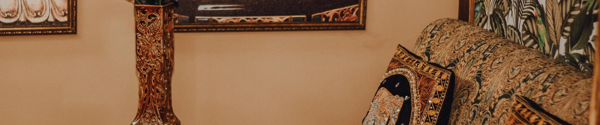 Империя Тай в Абакане Россия, Республика Хакасия, Абакан, улица Чехова, 135