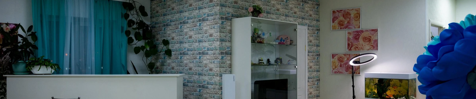 Лазурь в Перми Россия, Пермь, 2-я Новгородская улица, 108, 2 этаж