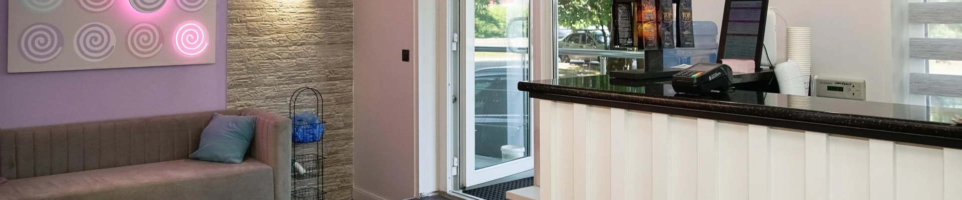 Леденец в Воронеже Россия, Воронеж, улица Генерала Лизюкова, 17