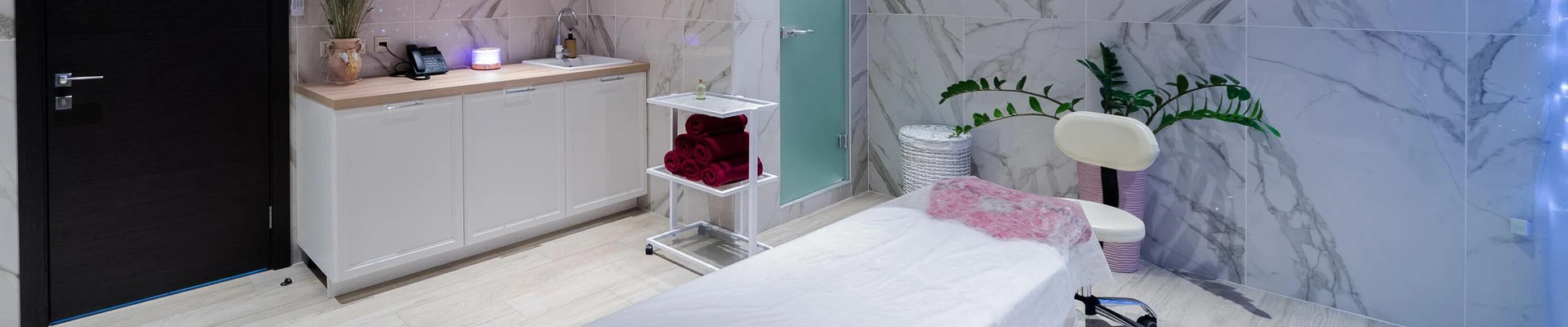 Добрые руки в Коммунаре Москва, пос. Коммунарка, улица Александры Монаховой, 109 к4, 1 этаж; детский бассейн ГрудничОк