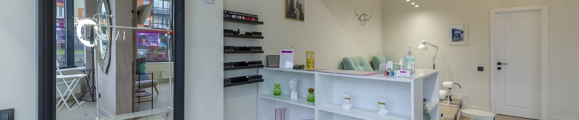 Sisters в Мытищах Россия, Московская область, городской округ Мытищи, жилой комплекс Шолохово, улица Юности, 1