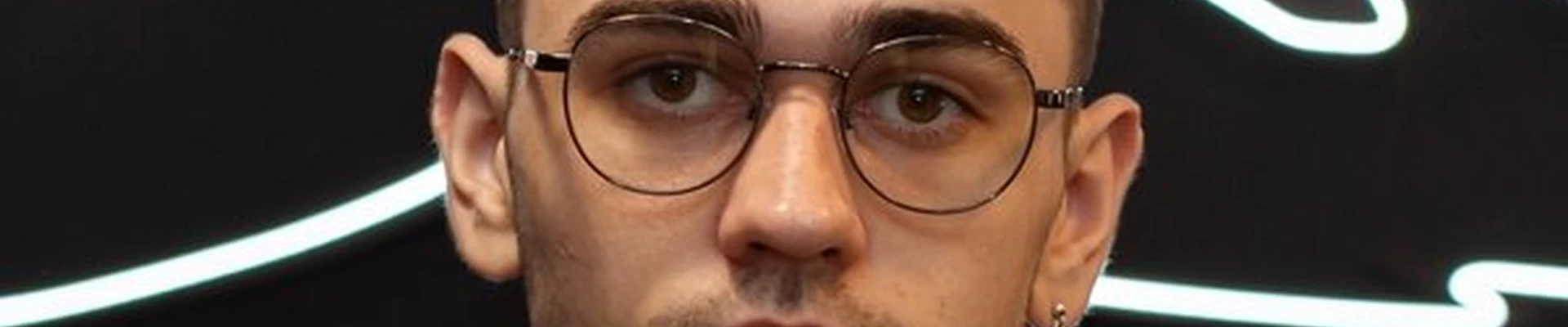 &
