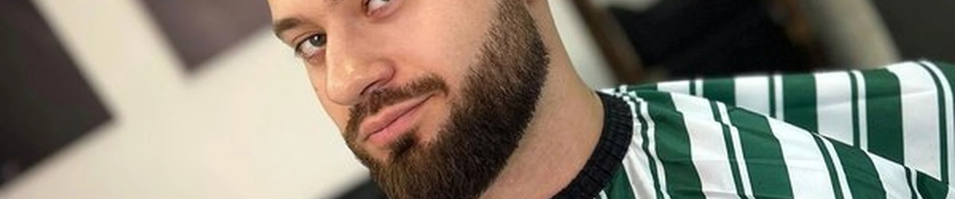 Aks_Barber