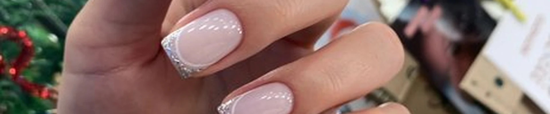 Adkinaws_nails_nsk