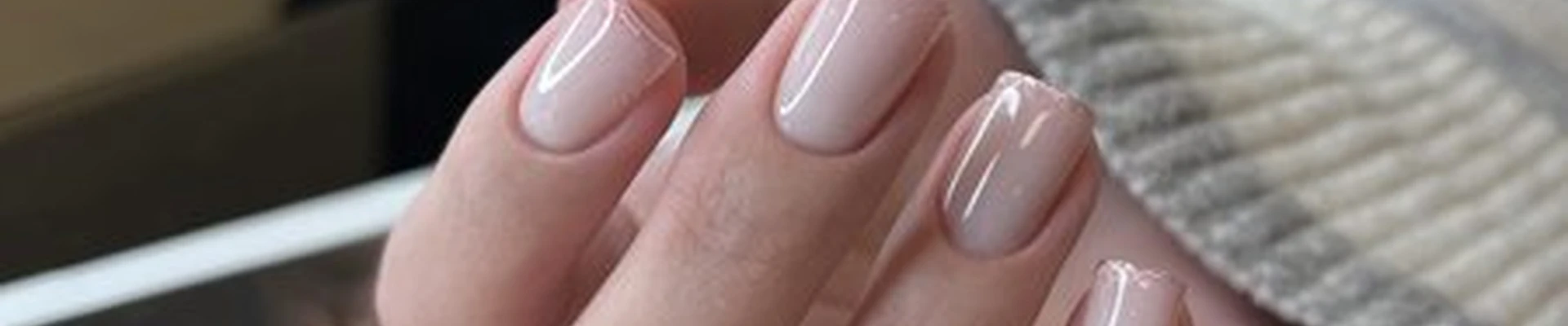 Alex nails