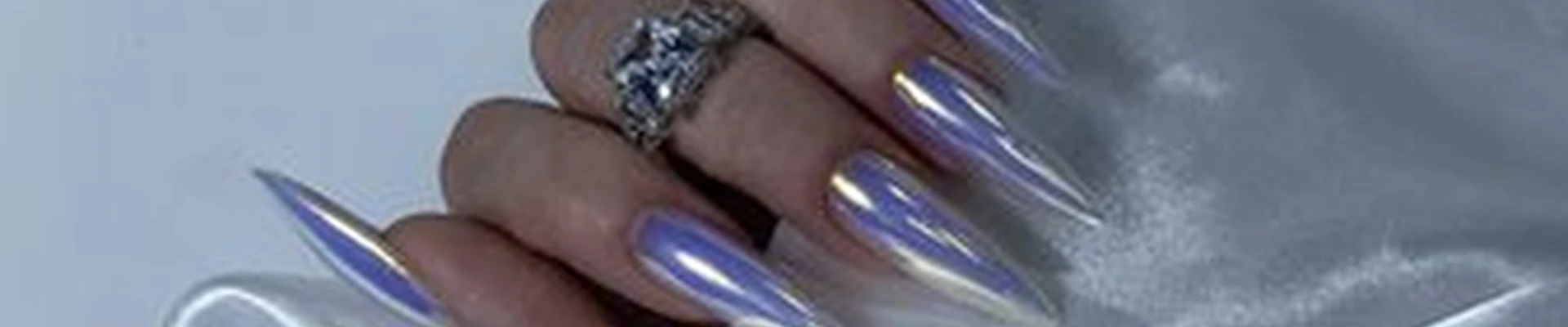 Akri_nail