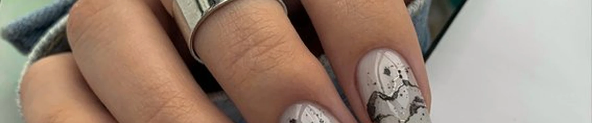 365 Nail