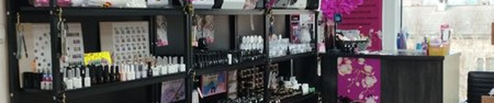 Medea nail shop