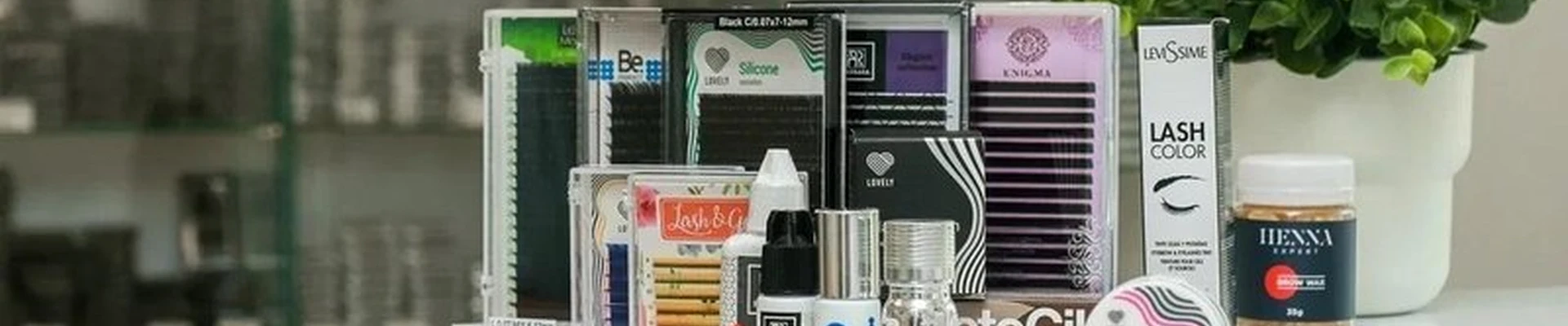 Lashes Leader Group