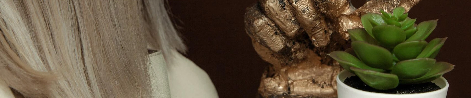 Euphoria в Волжске Россия, Волгоградская область, Волжский, улица имени Генерала Карбышева, 156А, 1 этаж