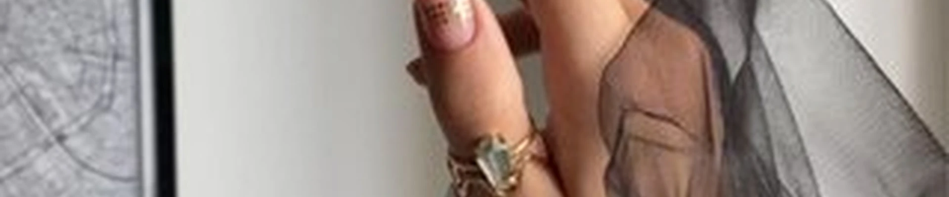 BRUSNIKA Nail