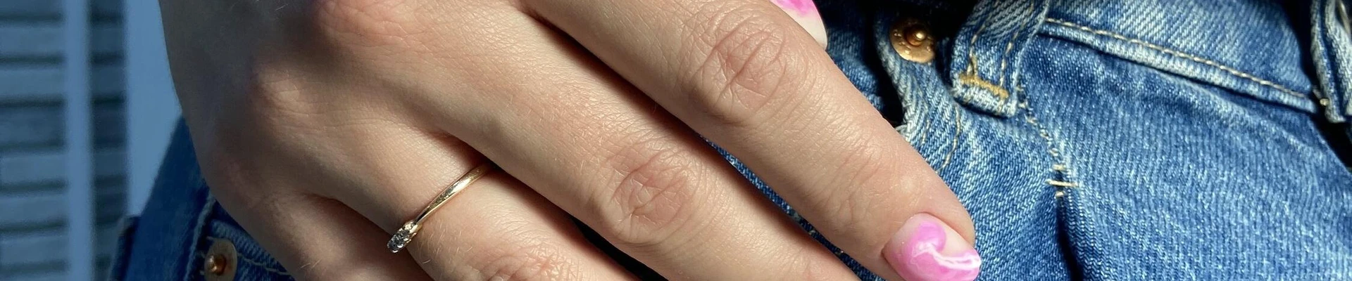 Burdahina_nails