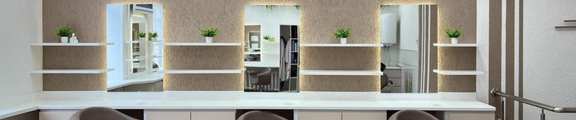 Алина в Пскове Коммунальная улица, 44Б