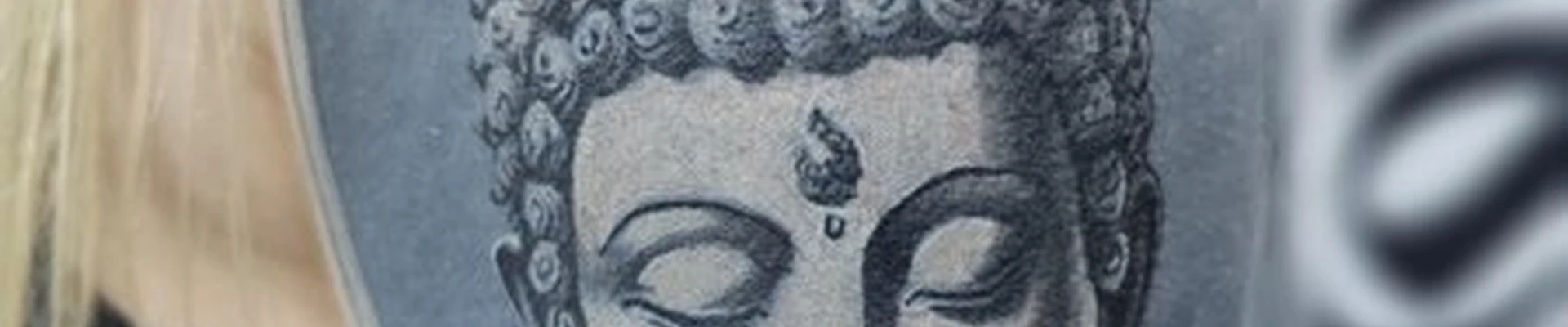 Чёрное Белое