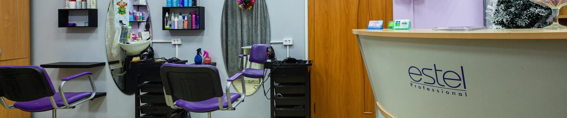 У дома в Домодедове Россия, Московская область, Домодедово, микрорайон Западный, микрорайон Дружба, улица Дружбы, 2