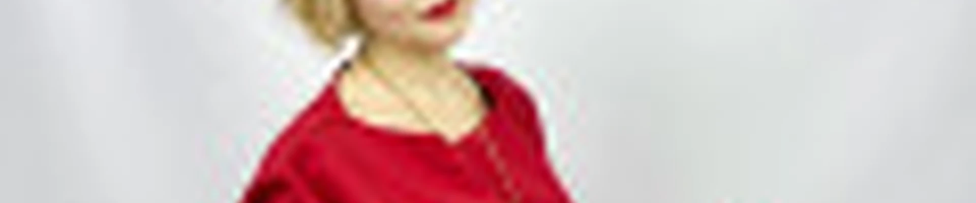 Нина Попова