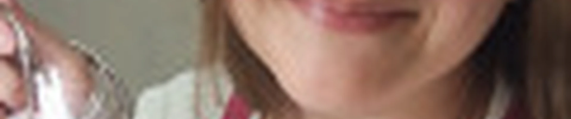 На_маникюре