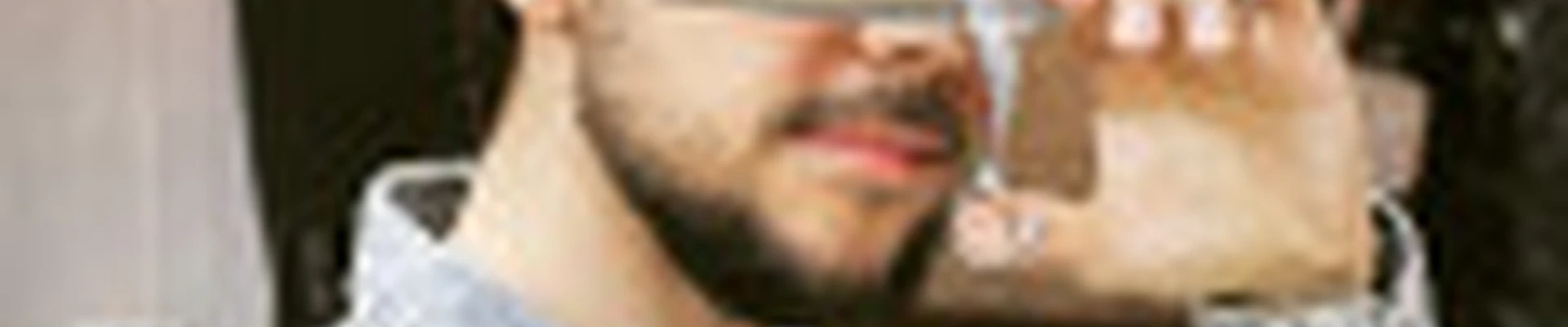 Евгений Ларченко