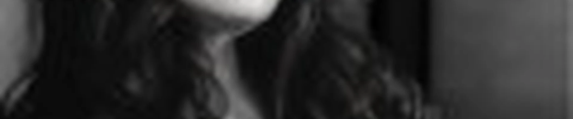 Элада Айирян