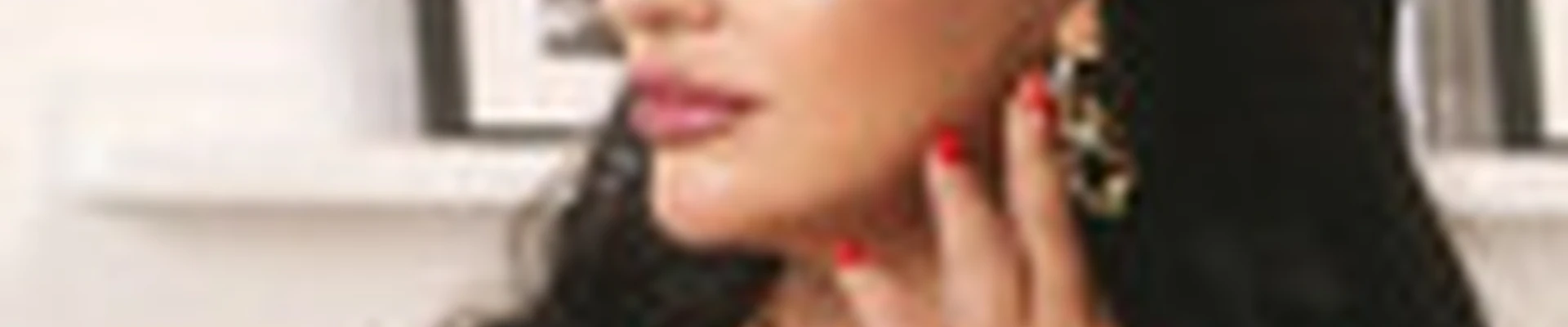 Салон перманентного макияжа и косметологии.