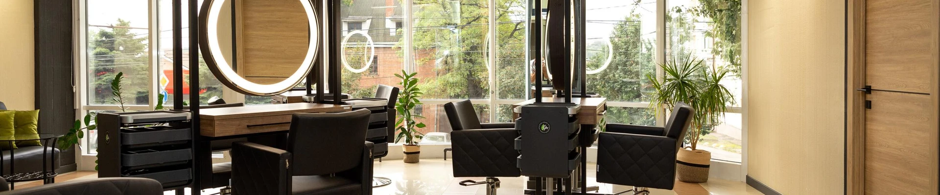 Салон красоты Елены Арсеньевой в Аксае Россия, Ростов-на-Дону, проспект Ленина, 112, 2 этаж