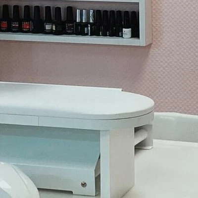 Amore nails