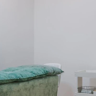 Студия эстетической косметологии Натальи Мецлер в Омске Омская область, Омск, улица 70 лет Октября, 26, БЦ "МЕТРОМОЛЛ" 2 этаж, офис 214