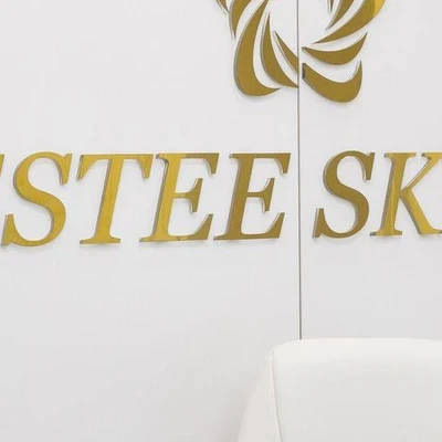 Esteeskin Clinic