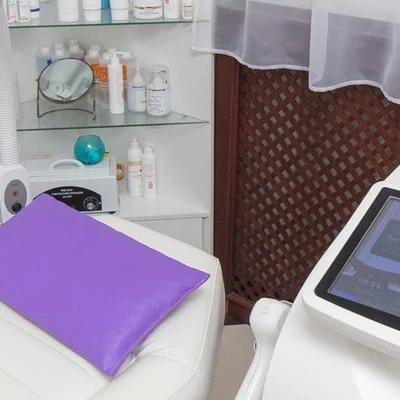 Girls в Тюмени Россия, Тюмень, улица Котельщиков, 2, 1 этаж