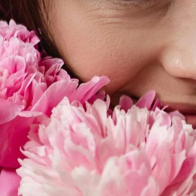 Пион в Новый уренге Ямало-Ненецкий автономный округ, Новый Уренгой, Железнодорожная, 6а, вход со стороны дороги