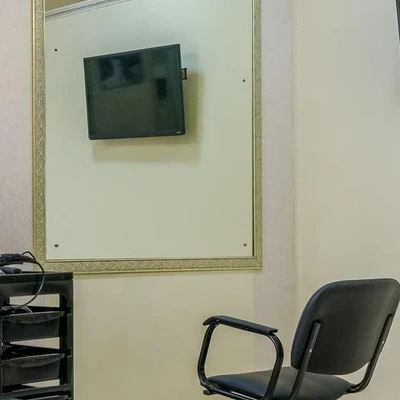 Милана в Омске Россия, Омск, проспект Комарова, 15к1, цокольный этаж