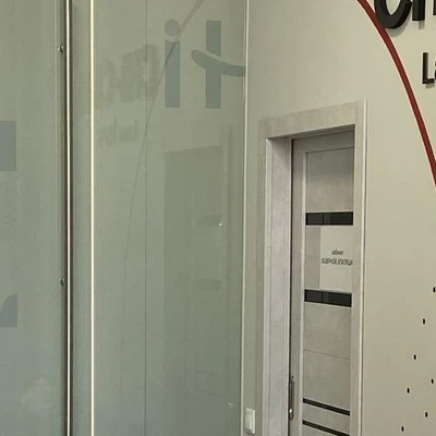 CHI-CHI в Омске Омская область, Омск, проспект Мира, 9Б, 4 этаж; правое крыло от эскалатора; последний бутик