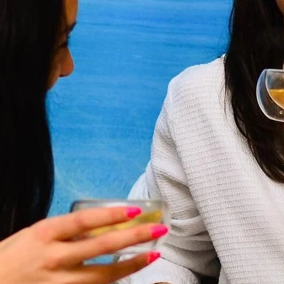 Эспаньола в Тихвине Россия, Ленинградская область, Тихвин, улица Карла Маркса, 11