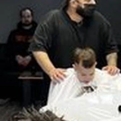 МУЖИКИ ПРО в Екатеринбурге улица Старых Большевиков, 3