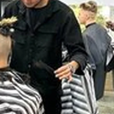 Барбершоп, студия маникюра и загара