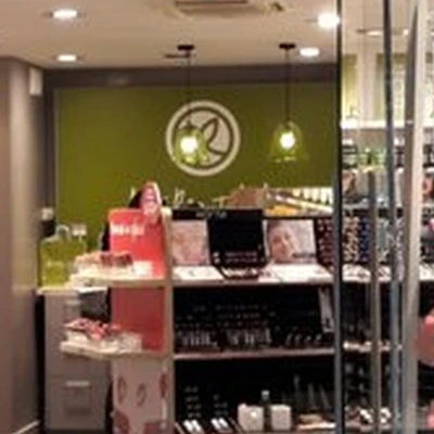 Yves Rocher France в Белгороде проспект Богдана Хмельницкого, 137т