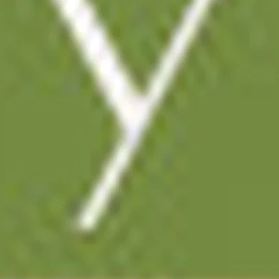 Тут на маникюре