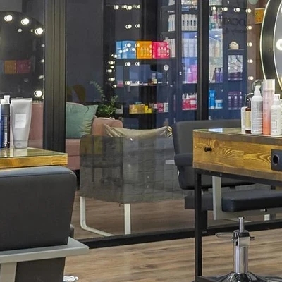 TINT Location beauty & coffe