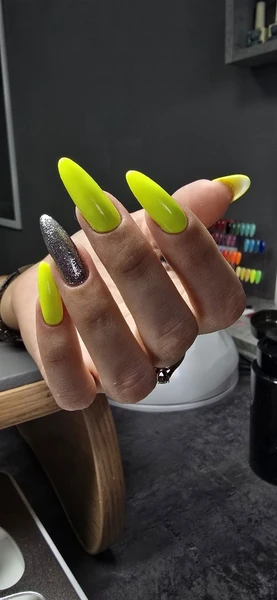 &