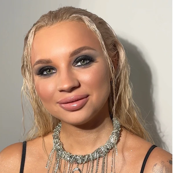 &