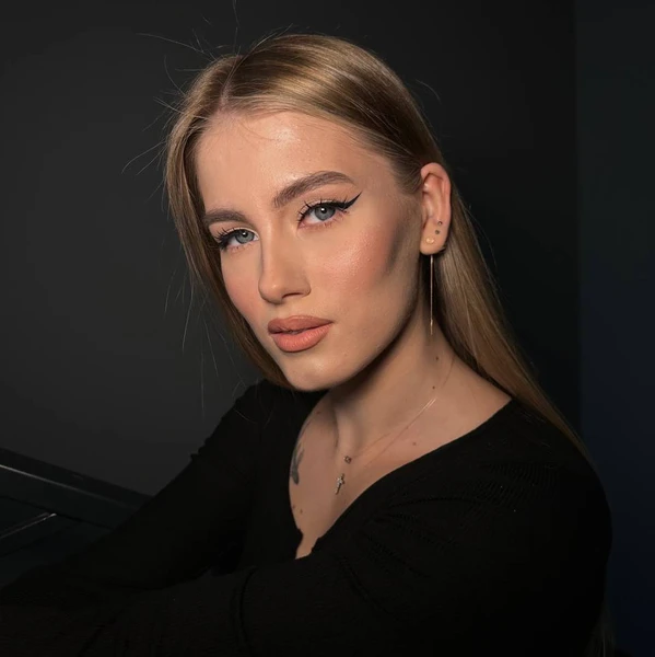 &