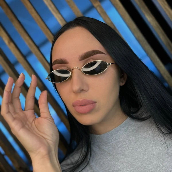 &