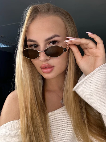 &
