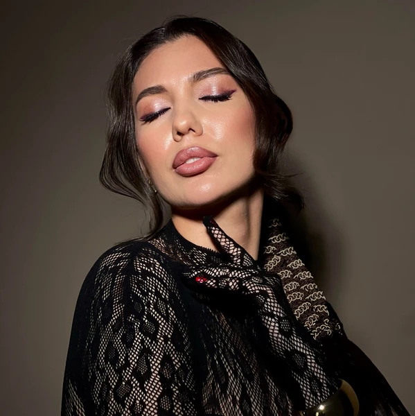 &